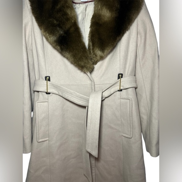 NWOT WORTHINGTON LINED WOOL BLEND FAUX FUR REMOVABLE COLLAR COAT WITH BELT - Picture 3 of 14